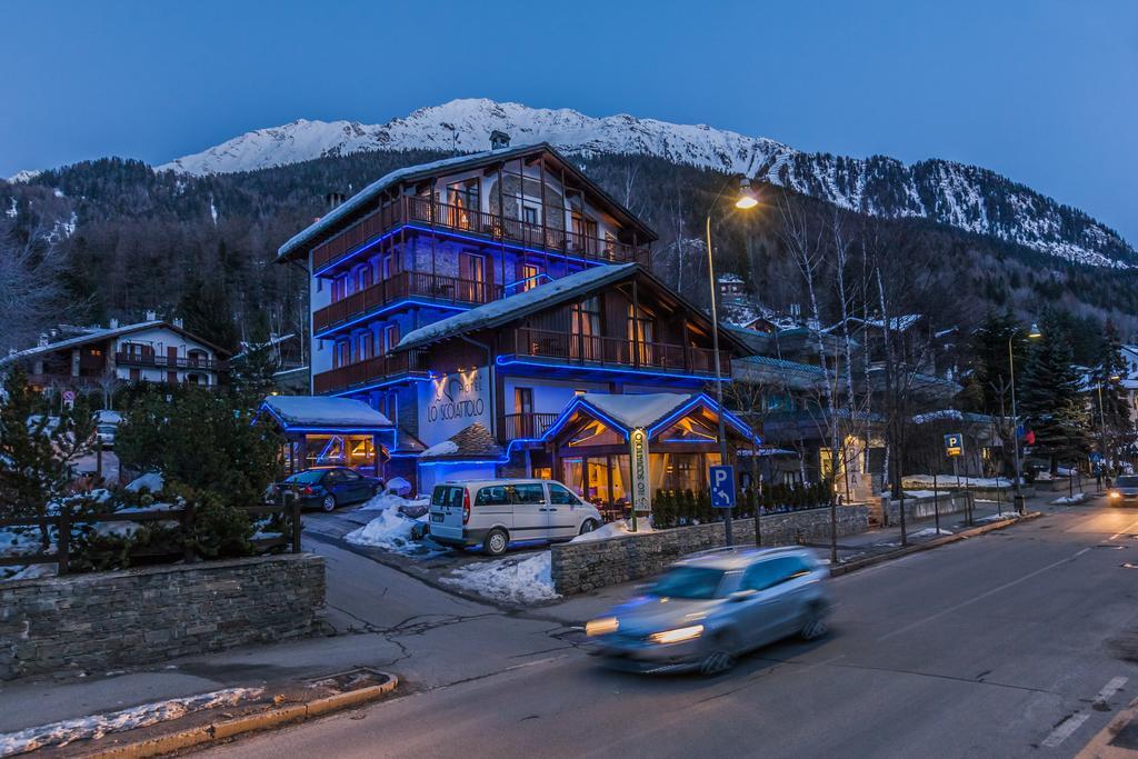 Hotel Lo Scoiattolo Courmayeur Exteriör bild